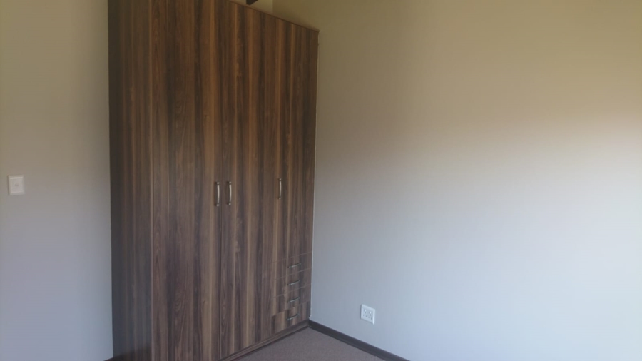 To Let 3 Bedroom Property for Rent in Hillside Free State